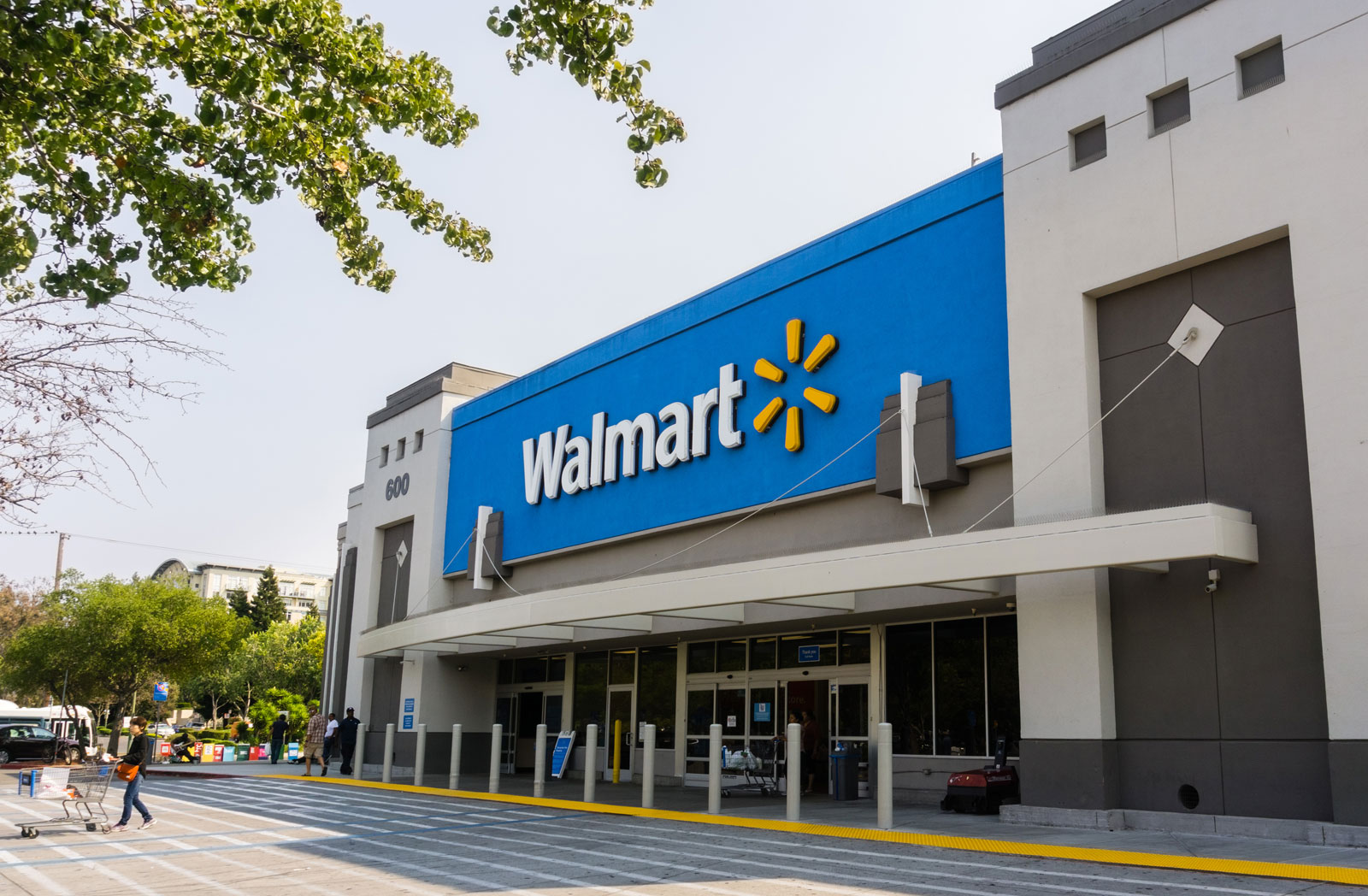 Walmart tăng lương cho 425.000 nhân viên nhờ tăng trưởng kinh doanh | Doanh  nghiệp | Vietnam+ (VietnamPlus)